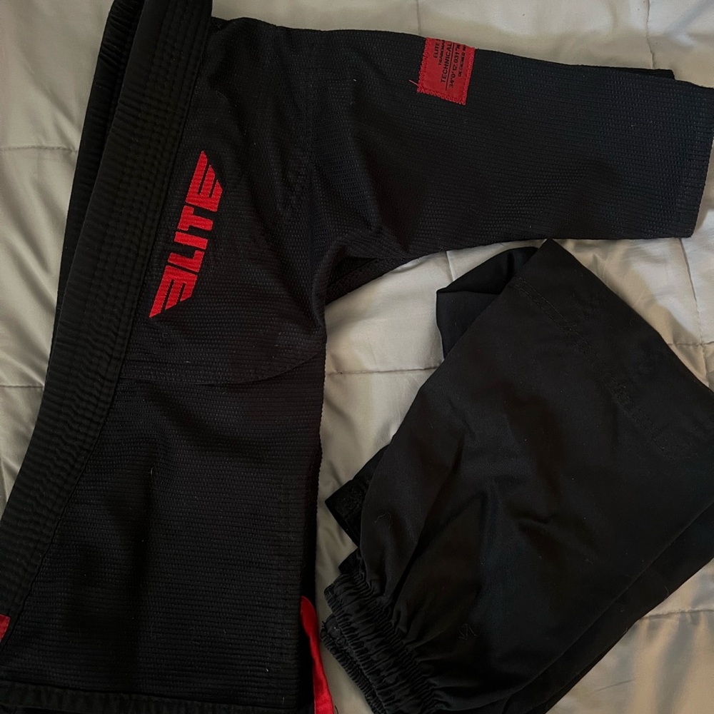 Black Martial Arts Gi - Picture 3 of 3